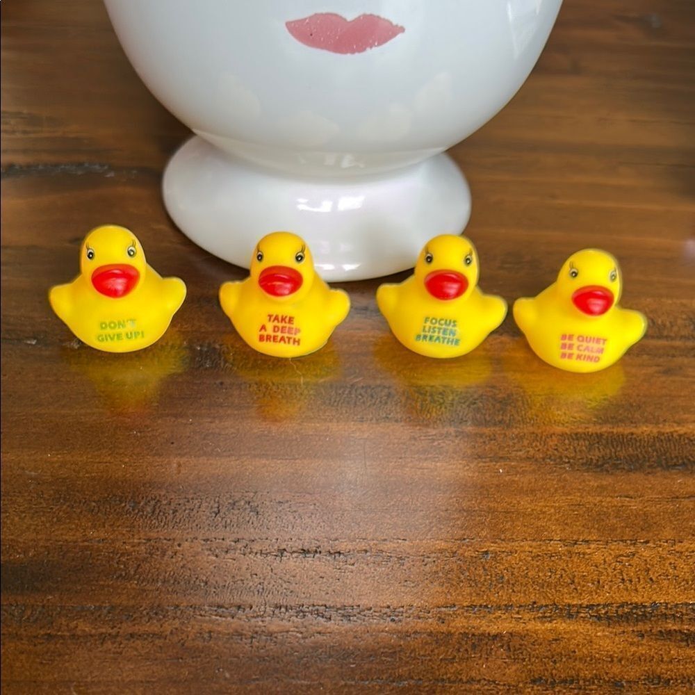 Set of Yellow Motivational Rubber Ducks 4 units new